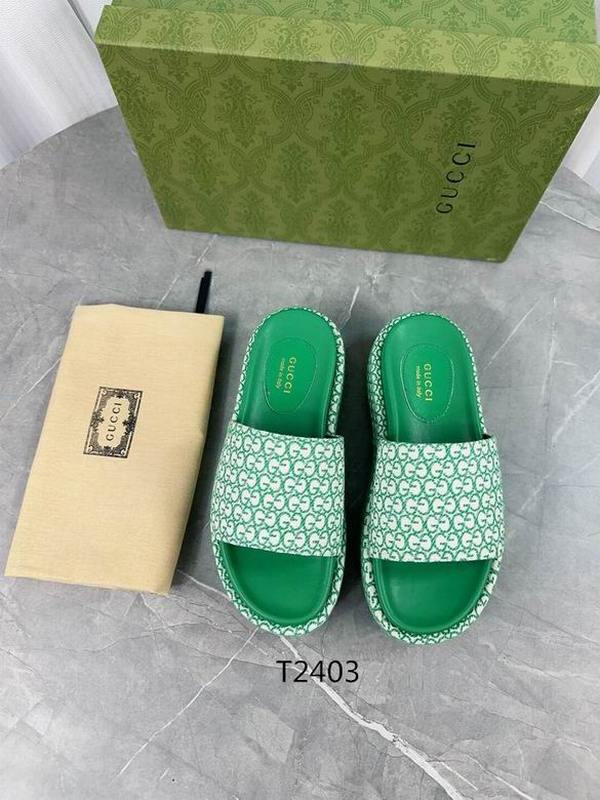 Gucci Men's Slippers 400